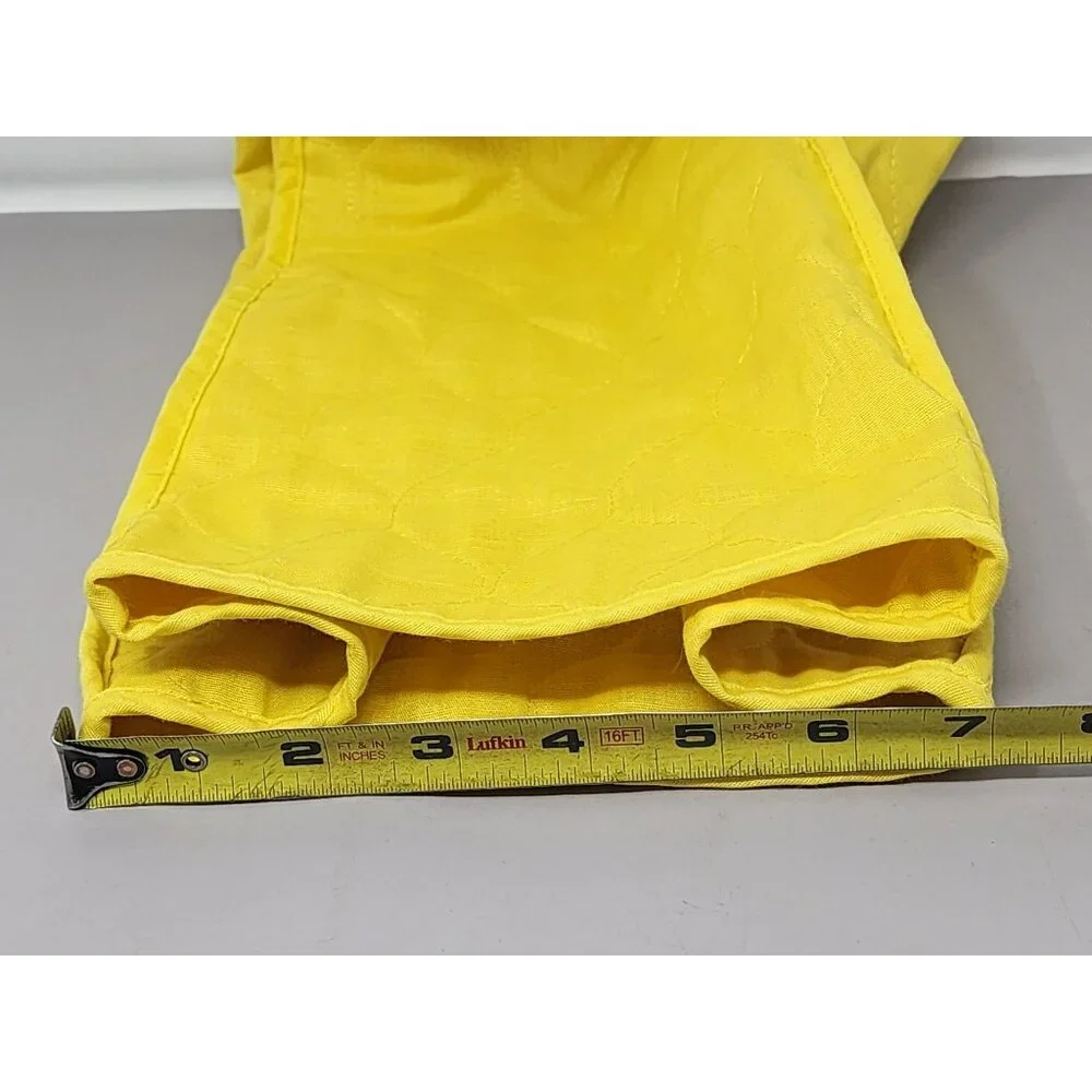 Vintage 2 Quilted Hot Dish‎ Carriers And 1 Kitchen Appliance Cover